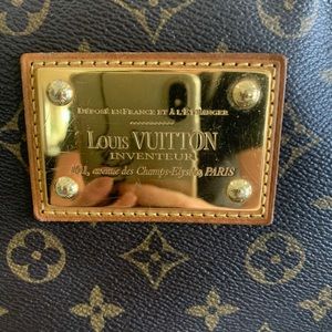 Authentic Louis Vuitton Thames PM